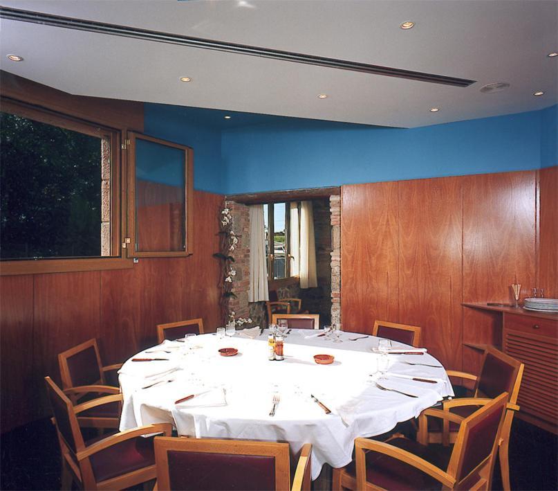 Hostal Mallorquines Riudarenes Buitenkant foto