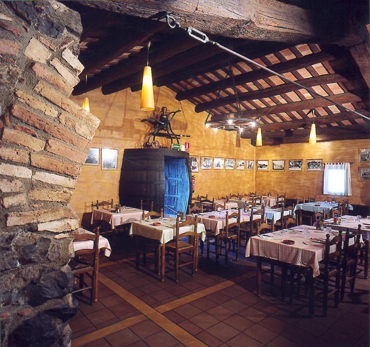 Hostal Mallorquines Riudarenes Buitenkant foto